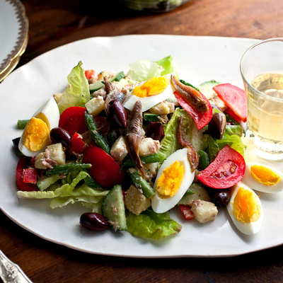 Image of Salade Niçoise With Yogurt Vinaigrette from New York Times Cooking